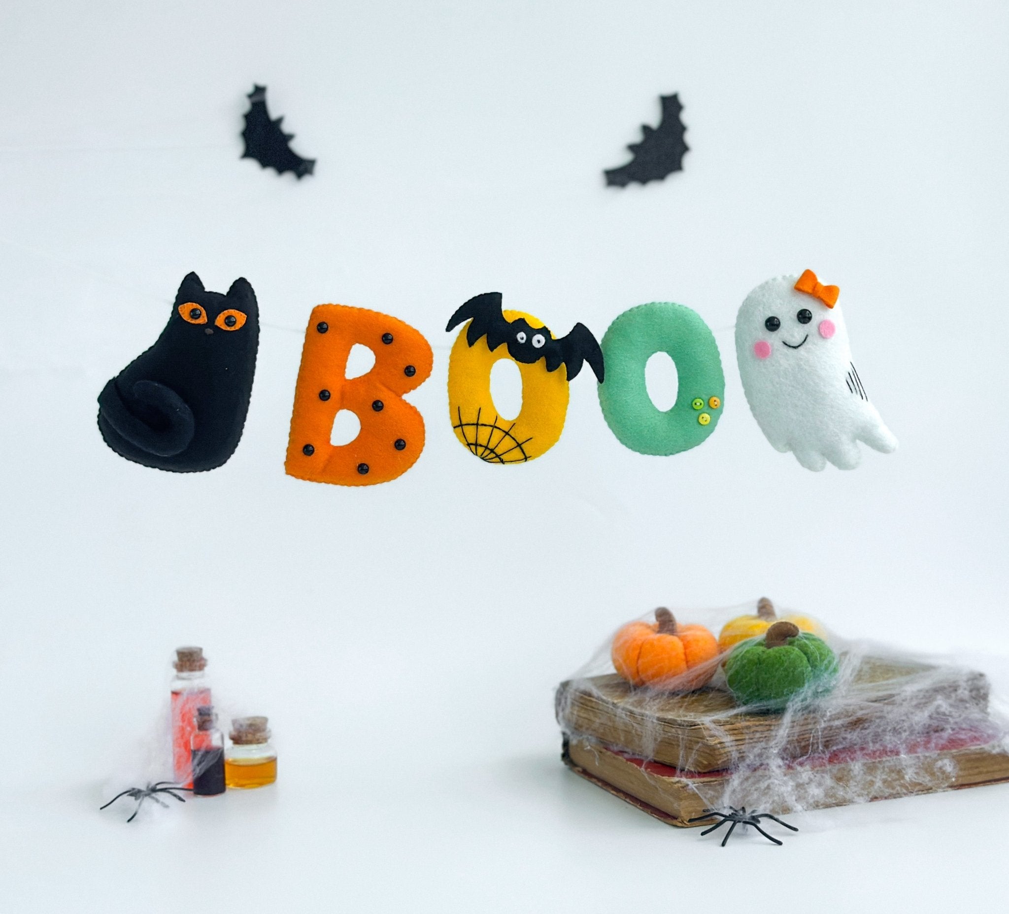 Halloween Felt Garland “BOO” – Ghost, Bat, Cat & Letter Decor for Halloween Baby Shower or Wall Hanging - WoollyFox